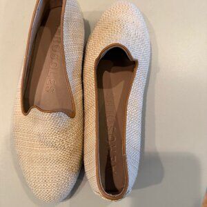 Aerosole brand comfy woven fabric flats